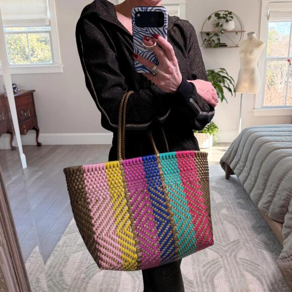 MARIA VICTORIA Large Woven Multi-Color Beach Shopping Tote Bag - Picture 2 of 9